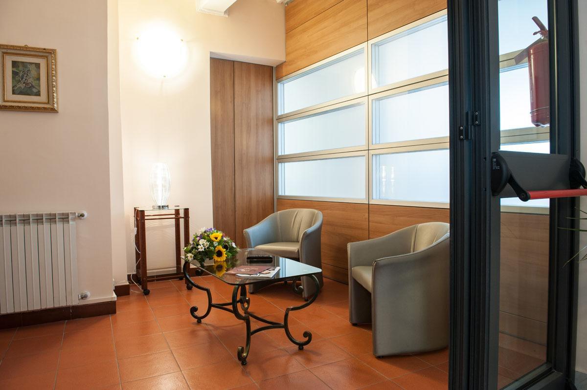 Hotel Capranica Buitenkant foto