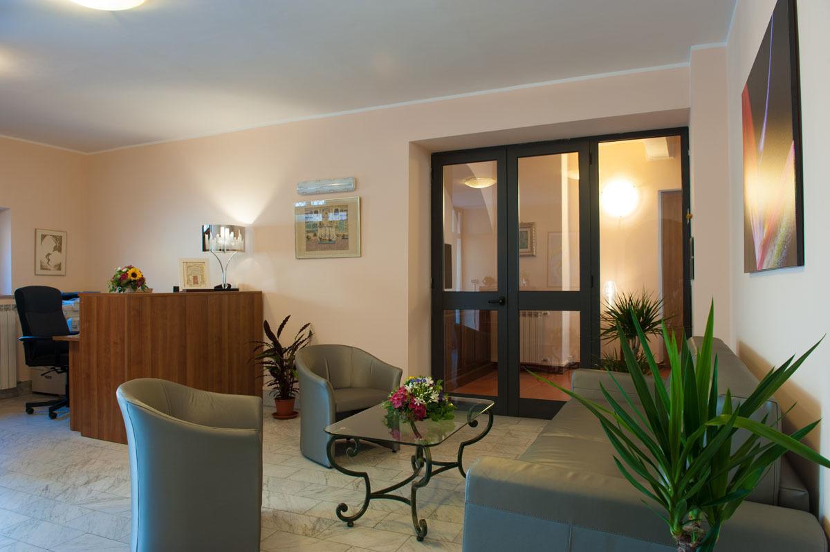 Hotel Capranica Buitenkant foto