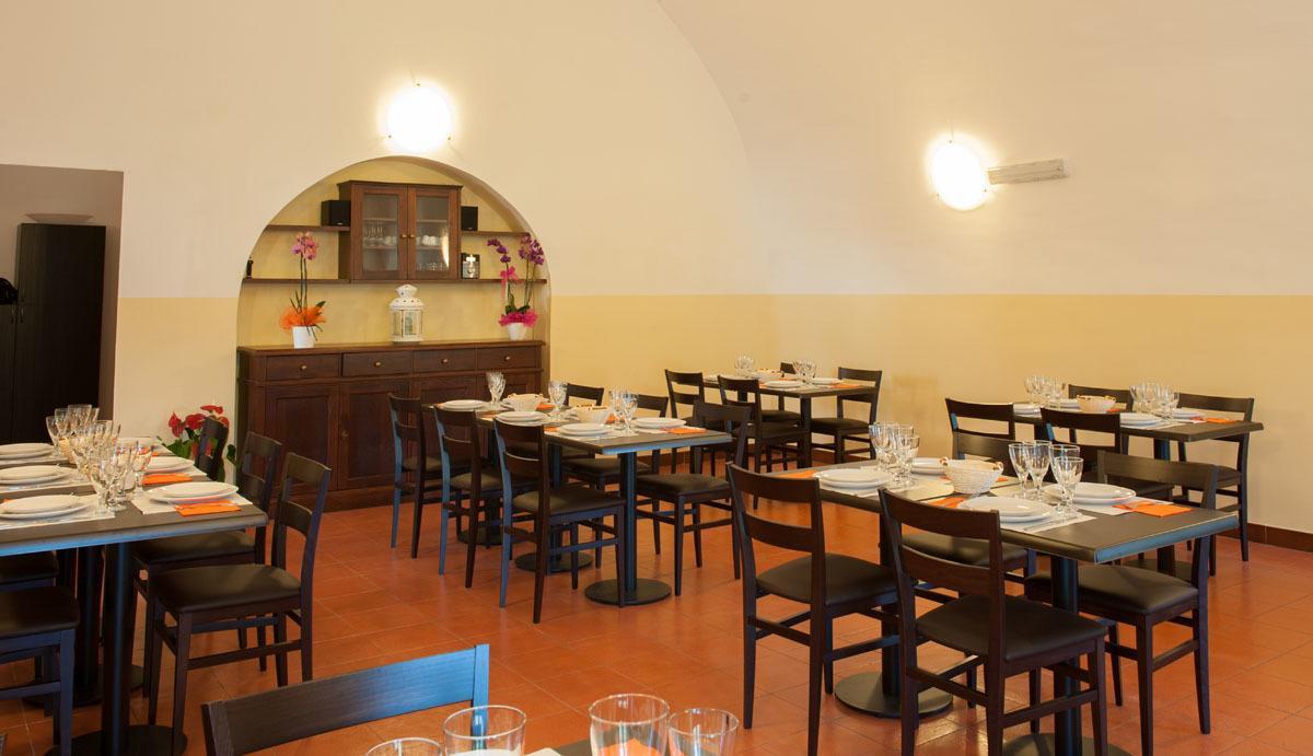 Hotel Capranica Buitenkant foto